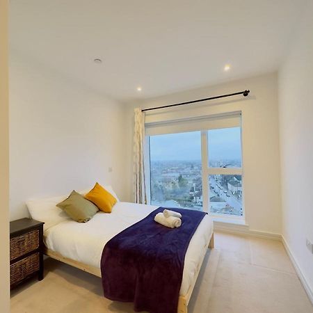 Luxurious Comfy Penthouse - Steps To East Croydon Train Station - Views Διαμέρισμα Εξωτερικό φωτογραφία